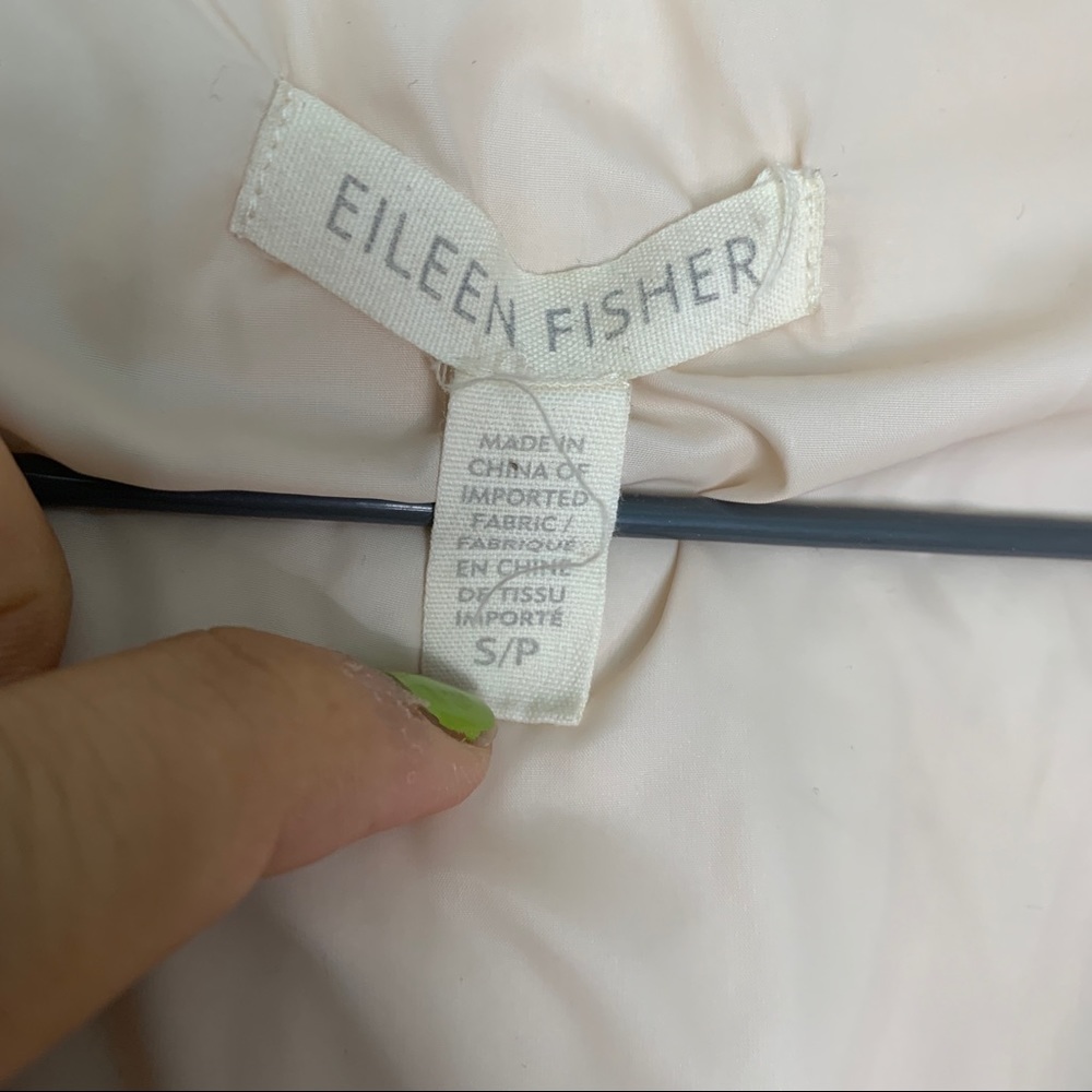 Eileen Fisher Cream Lightweight Quilted Puffer Vest - Picture 8 of 9